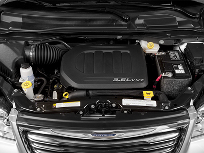 2013 Chrysler Town & Country Touring-L