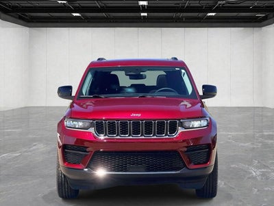 2023 Jeep Grand Cherokee Laredo 4x4
