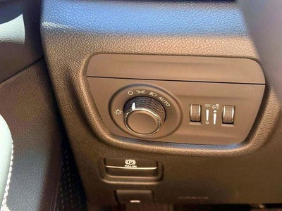 2023 Jeep Grand Cherokee Laredo 4x4