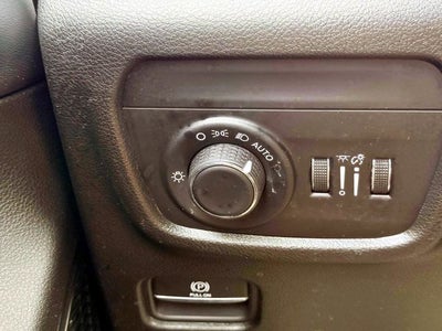 2023 Jeep Grand Cherokee Laredo 4x4