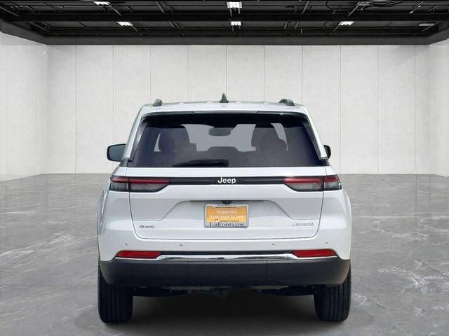 2023 Jeep Grand Cherokee Laredo 4x4