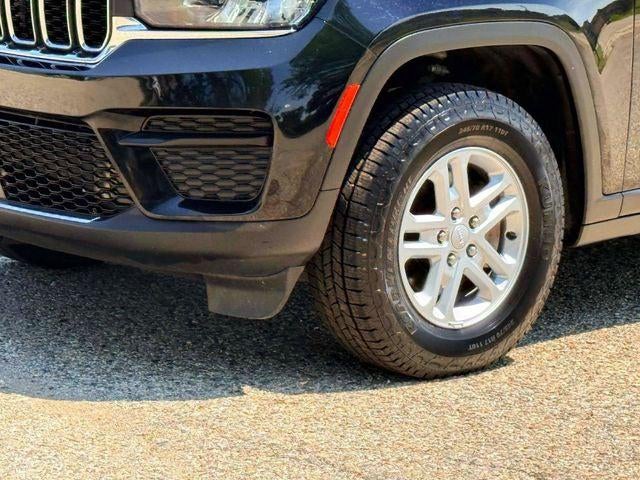 2023 Jeep Grand Cherokee Laredo 4x4