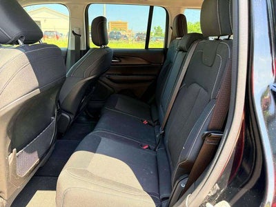 2023 Jeep Grand Cherokee Laredo 4x4