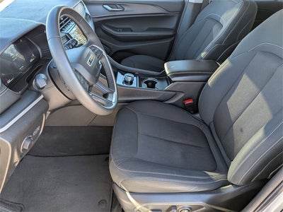 2023 Jeep Grand Cherokee Laredo 4x4