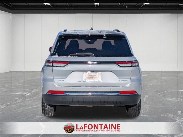 2023 Jeep Grand Cherokee Laredo 4x4