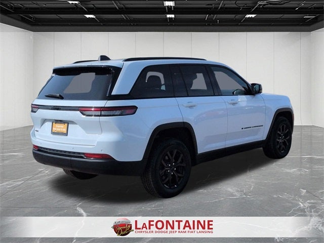 2025 Jeep Grand Cherokee Altitude 4x4