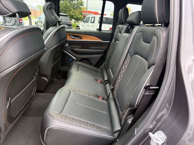 2022 Jeep Grand Cherokee Summit Reserve 4x4
