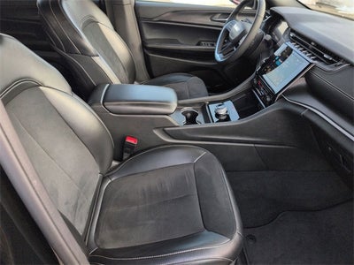 2024 Jeep Grand Cherokee L Altitude 4x4