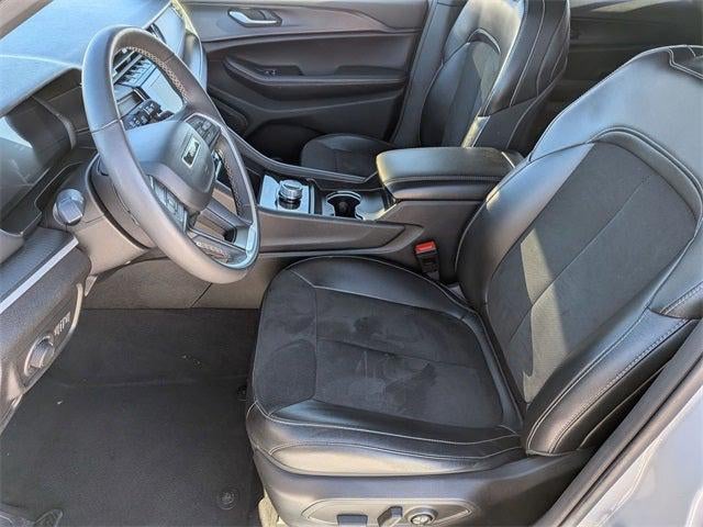 2024 Jeep Grand Cherokee L Altitude 4x4