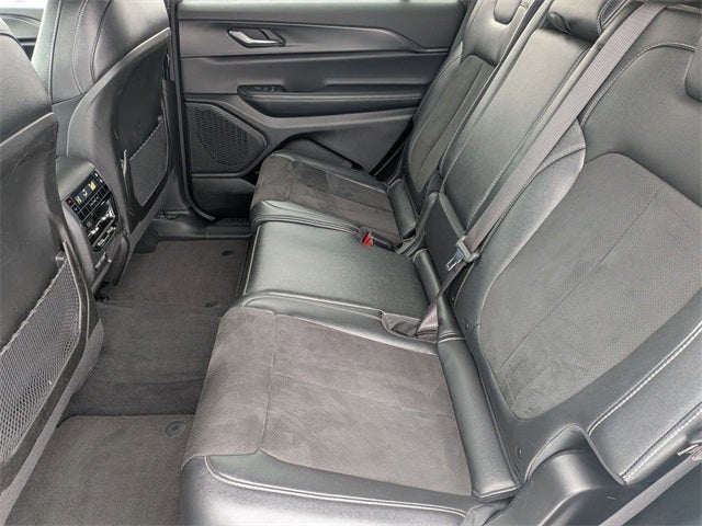 2024 Jeep Grand Cherokee L Altitude 4x4