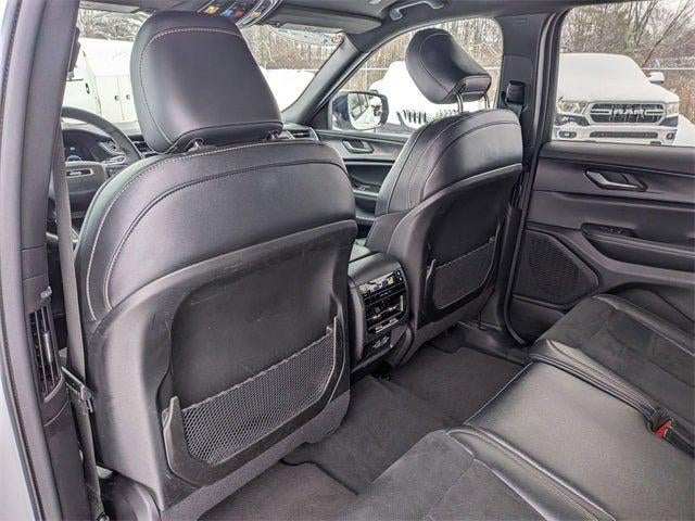 2024 Jeep Grand Cherokee L Altitude 4x4