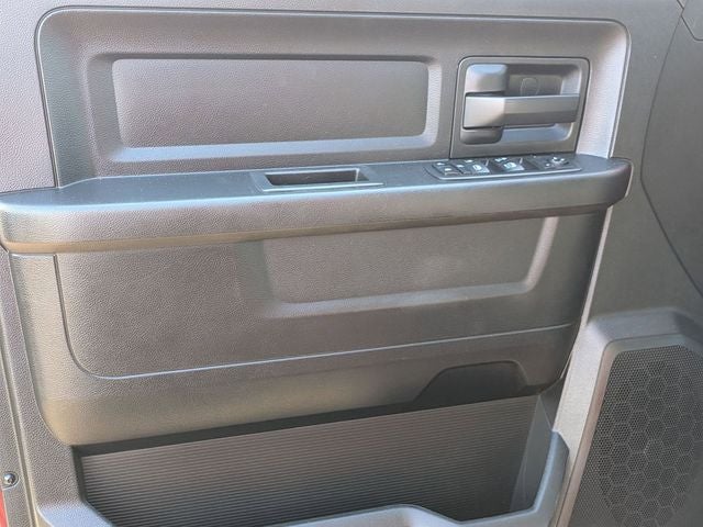 2019 RAM 1500 Classic Express Quad Cab 4x4 6'4' Box