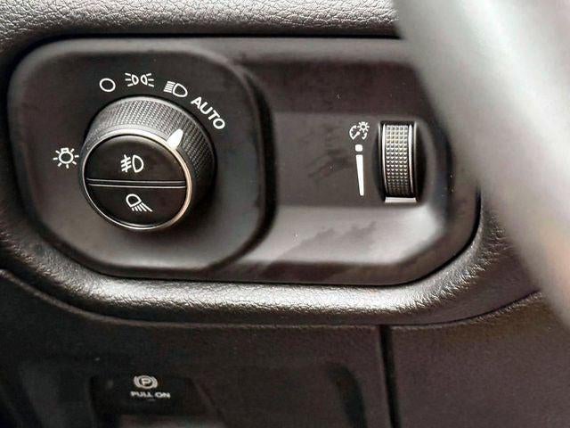 2024 RAM 1500 Big Horn Quad Cab 4x4 6'4' Box