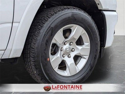 2025 RAM 1500 Big Horn Crew Cab 4x4 5'7' Box