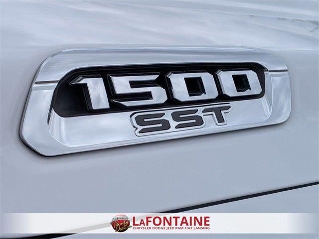 2025 RAM 1500 Big Horn Crew Cab 4x4 5'7' Box