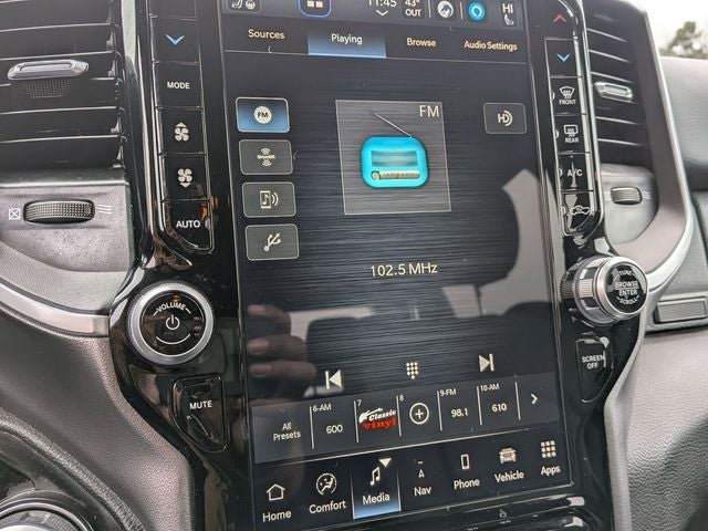 2023 RAM 1500 Big Horn Crew Cab 4x4 5'7' Box