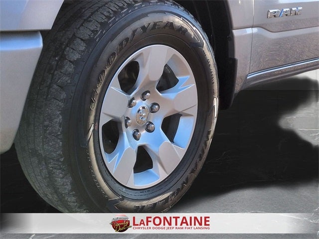 2024 RAM 1500 Big Horn Crew Cab 4x4 5'7' Box