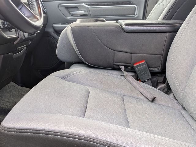 2021 RAM 1500 Big Horn Crew Cab 4x4 5'7' Box