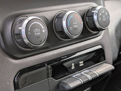 2021 RAM 1500 Big Horn Crew Cab 4x4 5'7' Box