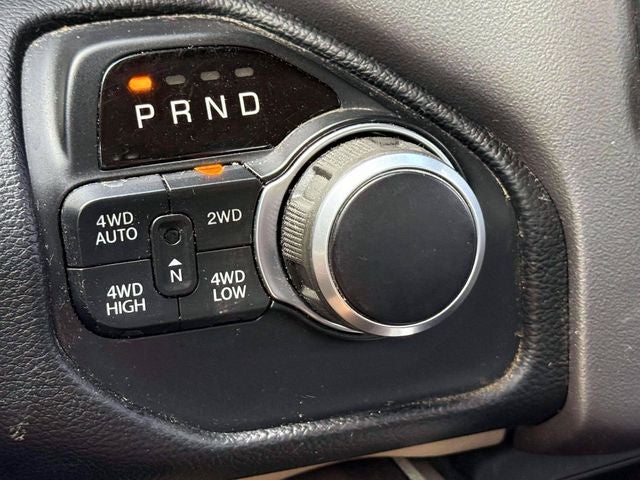 2020 RAM 1500 Big Horn Crew Cab 4x4 5'7' Box