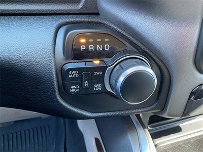 2020 RAM 1500 Big Horn Crew Cab 4x4 5'7' Box