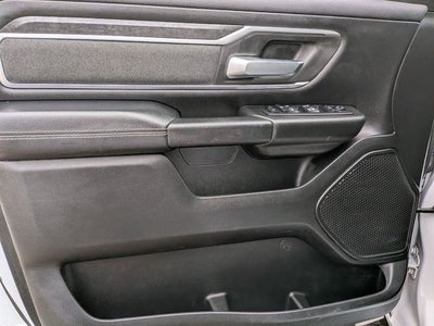 2020 RAM 1500 Big Horn Crew Cab 4x4 5'7' Box