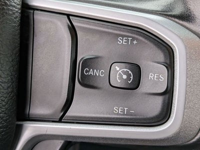 2020 RAM 1500 Big Horn Crew Cab 4x4 5'7' Box