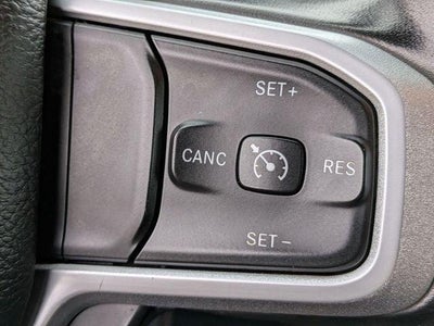 2020 RAM 1500 Big Horn Crew Cab 4x4 5'7' Box