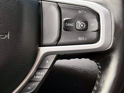 2020 RAM 1500 Big Horn Crew Cab 4x4 5'7' Box