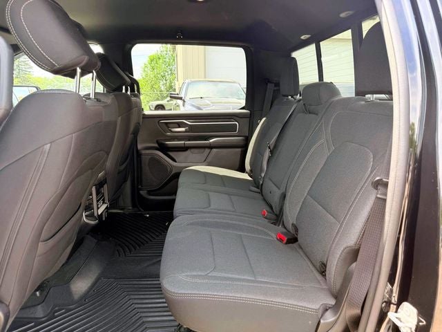 2020 RAM 1500 Big Horn Crew Cab 4x4 5'7' Box
