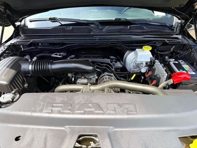 2020 RAM 1500 Big Horn Crew Cab 4x4 5'7' Box