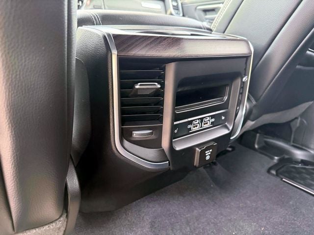 2026 RAM 1500 Laramie Crew Cab 4x4 5'7' Box