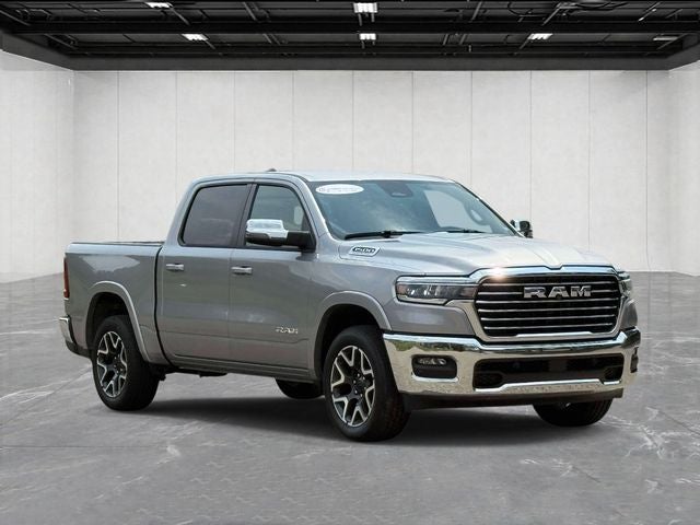 2026 RAM 1500 Laramie Crew Cab 4x4 5'7' Box