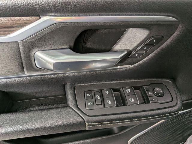 2026 RAM 1500 Laramie Crew Cab 4x4 5'7' Box