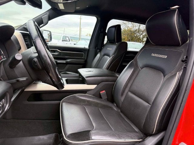 2019 RAM 1500 Laramie Crew Cab 4x4 5'7' Box