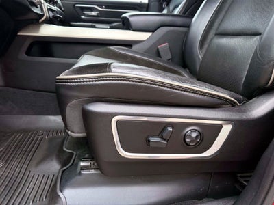 2019 RAM 1500 Laramie Crew Cab 4x4 5'7' Box