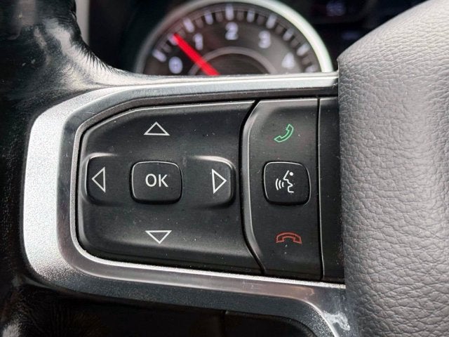 2019 RAM 1500 Laramie Crew Cab 4x4 5'7' Box