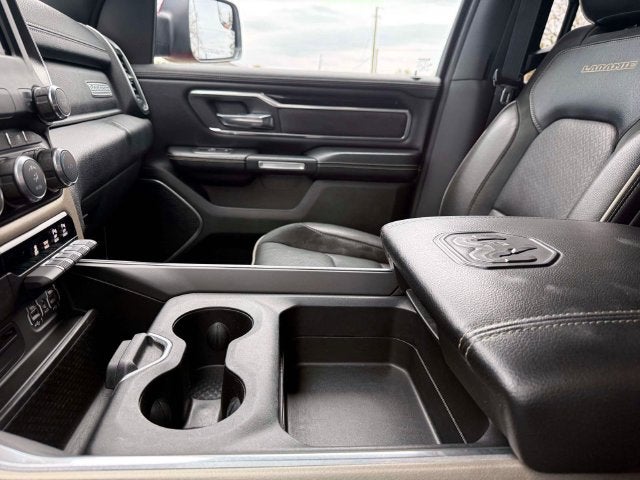 2019 RAM 1500 Laramie Crew Cab 4x4 5'7' Box