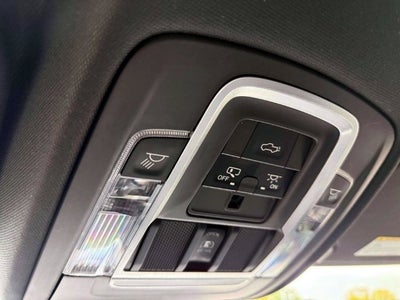 2019 RAM 1500 Laramie Crew Cab 4x4 5'7' Box
