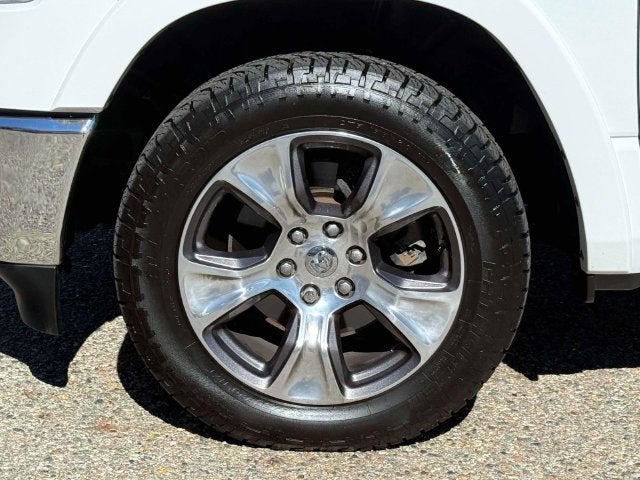2020 RAM 1500 Laramie Crew Cab 4x4 5'7' Box