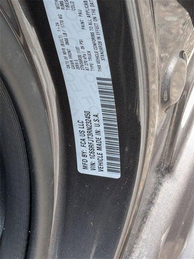 2024 RAM 1500 Laramie Crew Cab 4x4 5'7' Box