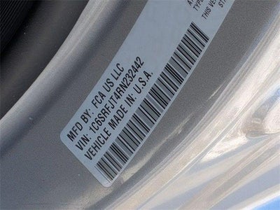 2024 RAM 1500 Laramie Crew Cab 4x4 5'7' Box