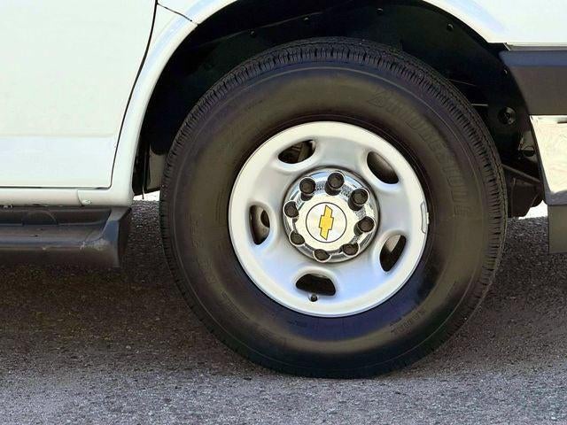 2025 Chevrolet Express Passenger RWD 3500 Extended Wheelbase LT