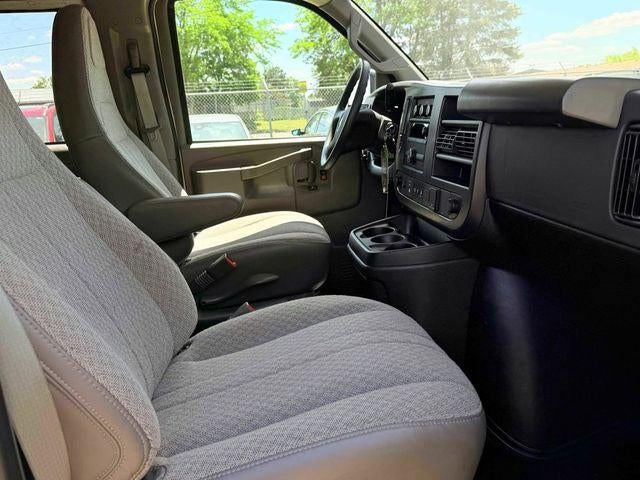 2025 Chevrolet Express Passenger RWD 3500 Extended Wheelbase LT