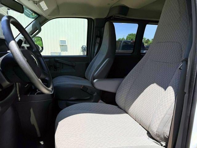 2025 Chevrolet Express Passenger RWD 3500 Extended Wheelbase LT