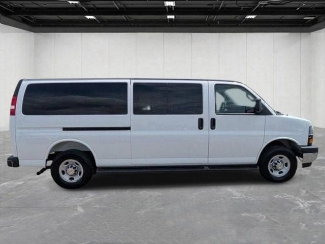 2025 Chevrolet Express Passenger RWD 3500 Extended Wheelbase LT
