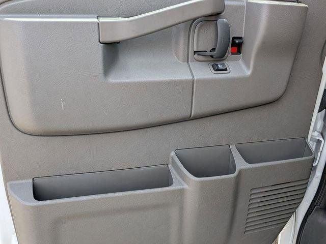 2025 Chevrolet Express Passenger RWD 3500 Extended Wheelbase LT