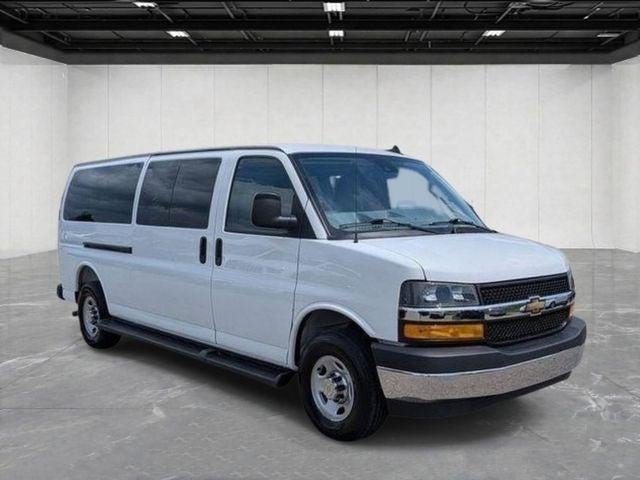 2025 Chevrolet Express Passenger RWD 3500 Extended Wheelbase LT