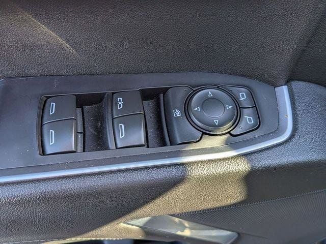 2022 Chevrolet Silverado 1500 4WD Crew Cab Short Bed RST
