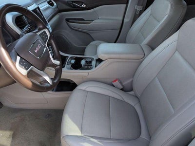 2023 GMC Acadia AWD SLT